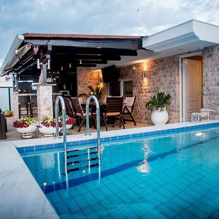Luxury Penthouse With Private Pool Apartment Preveza Exterior photo